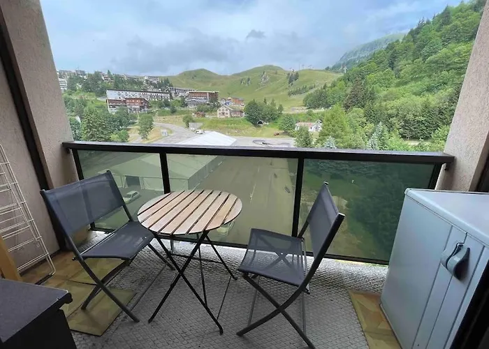 Studio Refait A Neuf Avec Balcon - Famille - Parking Couvert